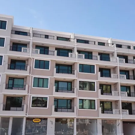 아파트 Evi 2 *